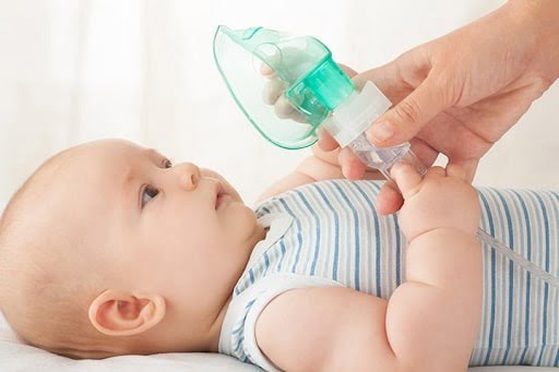 Dấu hiệu bé bị viêm phổi: Trẻ dưới 1 tháng tuổi thường hiếm khi ho do viêm phổi