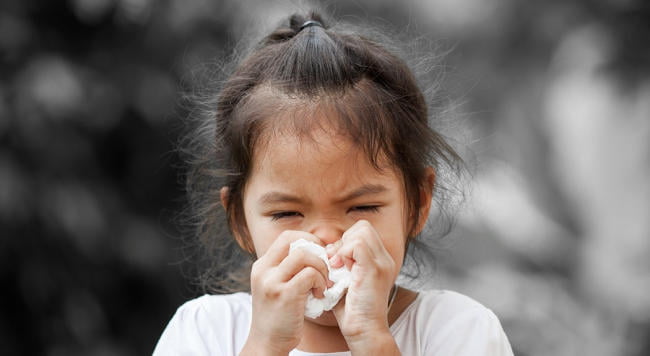 6 biểu hiện viêm xoang ở trẻ em giúp mẹ phát hiện và điều trị sớm